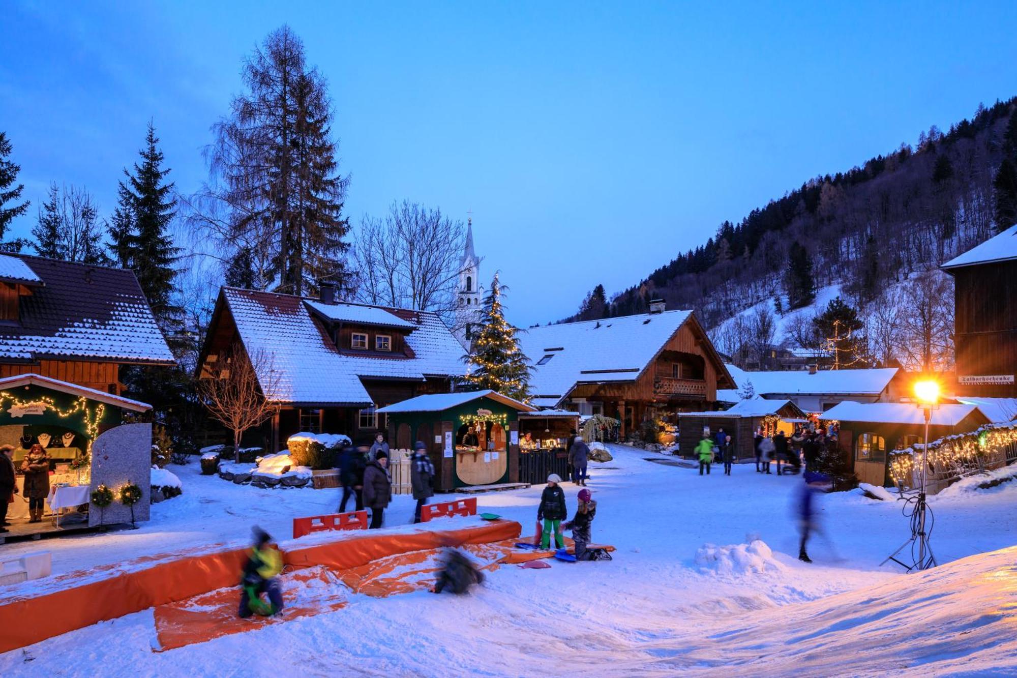 Das Dorf In Der Stadt ชลัดมิง ภายนอก รูปภาพ